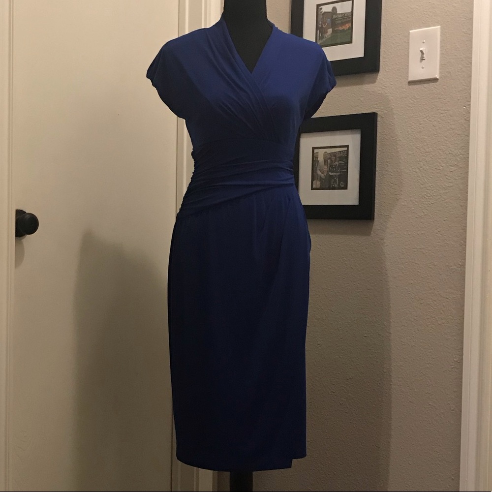 Ivy & Blue Sheath dress